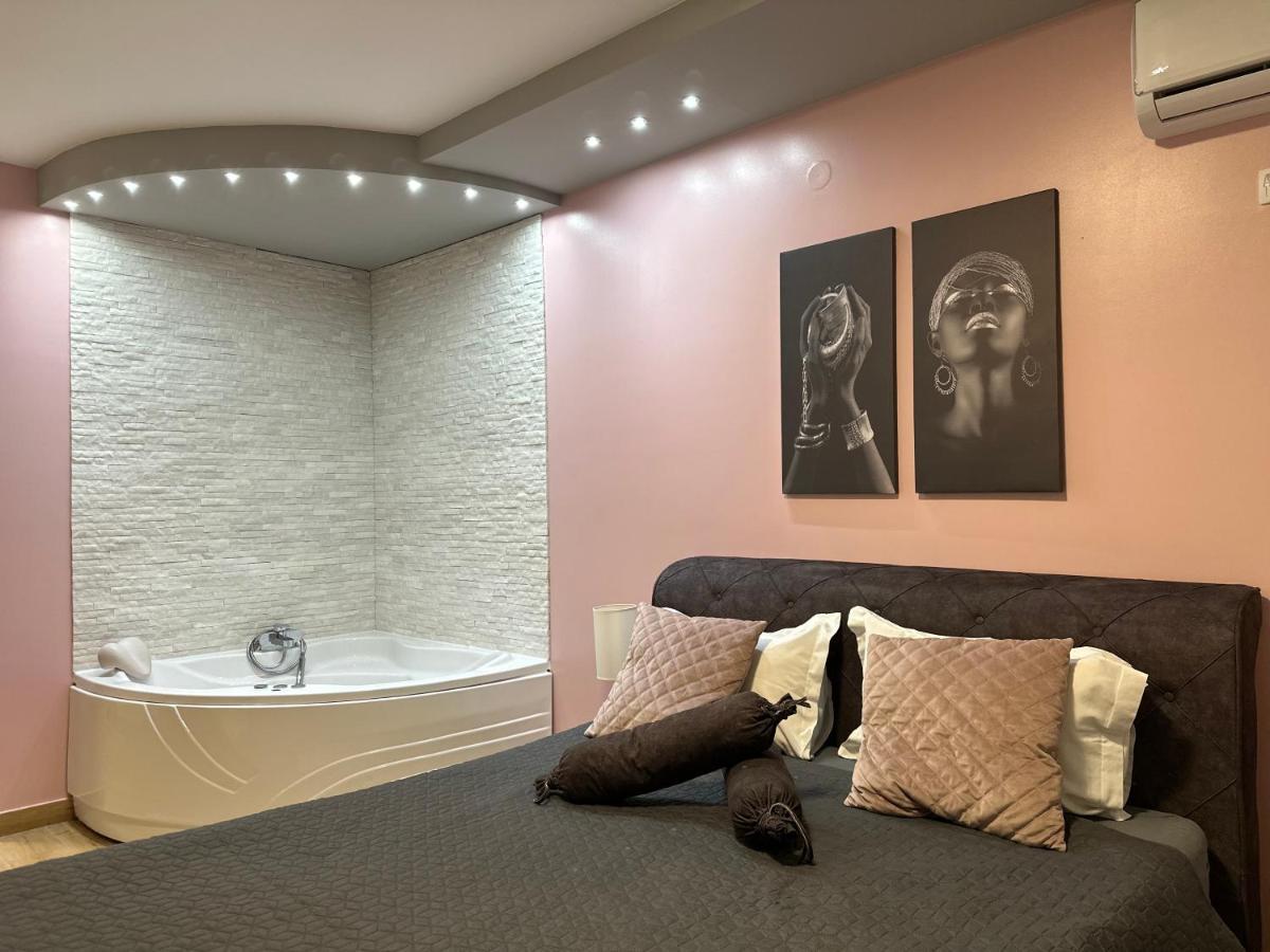 Room Jacuzzi “Athena” Subotica Exteriör bild
